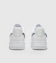 Load image into Gallery viewer, Nike Air Force 1