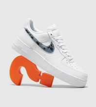 Load image into Gallery viewer, Nike Air Force 1
