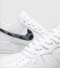 Load image into Gallery viewer, Nike Air Force 1

